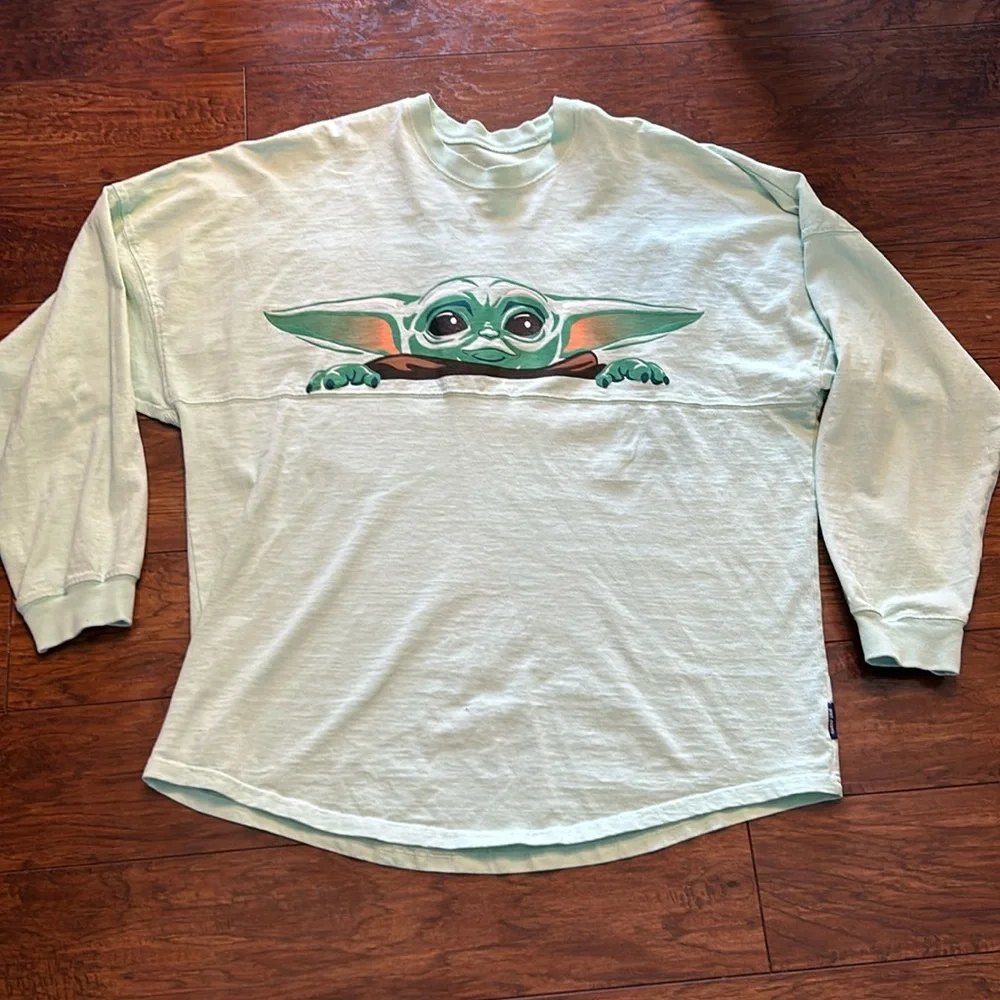 Disney Mandalorian Star Wars Spirit Jersey Baby Yoda Grogu Oversized size M - Picture 1 of 10